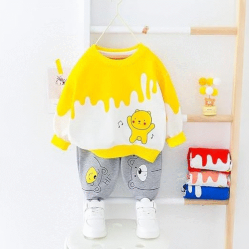 Trendy infant winter clothes set with round neck sweatshirt and matching lower