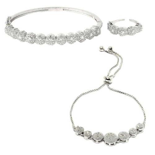 Fashion jewellery set for women with matching designs