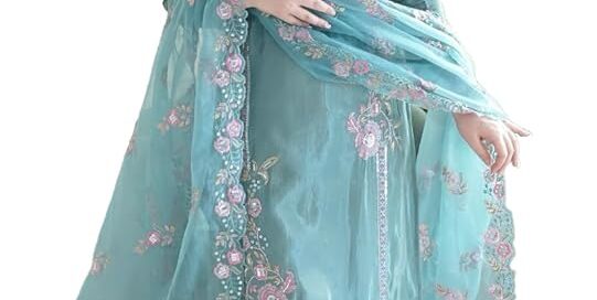 Kurta sets for ladies with elegant ethnic design